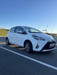 Toyota Yaris Hybrid Automat+ Bakkamera+ Vinterdäck +billarm