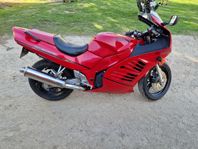 Suzuki RF 600 R