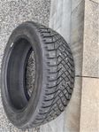 Dubbade däck Good year ultra grip Arctic 2 215/55R18 99T