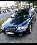 Volvo V70 2.4 Ny bes till dec 2025