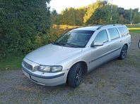 Volvo V70 2.4. 