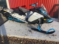 Ski-Doo Backcountry 146” 600R -22