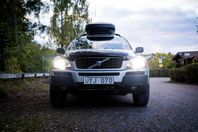 Superfräsch och unikt välvårdad Volvo XC90 2.5T AWD