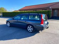 Volvo V70 2.5T SUMMUM Dragkrok,Xenon,Skinn Besiktad & Skatt