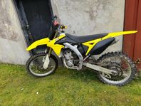 Suzuki RMZ250