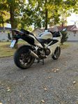 Honda VFR 800, endast 990mil (lågmilare)