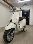 Vespa Primavera 50cc vit 2021