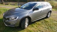 Volvo V60 Cross Country D4 AWD Geartronic Summum Euro 6