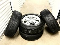 däck&fälgar Skoda Kodiaq  vinterdäck 215/65 R17 tums 