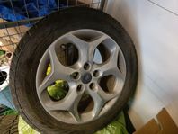 Dubbfria däck Ford Focus 205/55R16 Allround