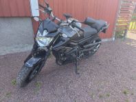 Yamaha xj6n 