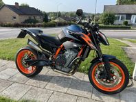 KTM 890 Duke R - SC project