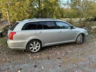 Toyota Avensis Kombi 2.4