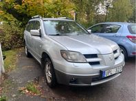 Mitsubishi Outlander 2.4 4WD Semi-