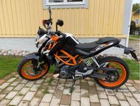 KTM 390 Duke