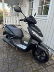 Peugeot Kisbee moped black edition