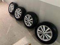 Nissan färgar men bra sommardäck 215/60 r17”