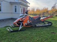 Arctic Cat M8000 sno pro 153