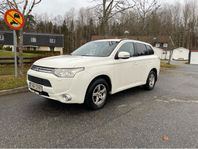 Mitsubishi Outlander Plug In Hybrid CVT, 203hk, 2014