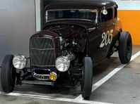 Ford Model B 5W Coupe 1932