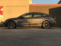 Tesla Model 3 Performance