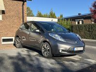 Nissan Leaf 24 kWh -15 Tekna, skinn, v-hjul, 360-kamera