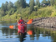 "Upplev Naturen: Säljande Kajaker för Äventyr och Avkoppling