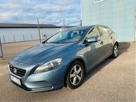 Volvo V40 D2 Momentum 