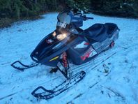 Ski-doo summit 550f / Ny renoverad / Gott skick -06