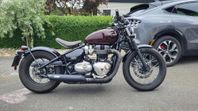 Triumph Bonneville Bobber ABS endast 220mil