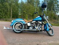 Harley Davidson Softail Deluxe Cholo