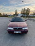 Skoda Octavia 1.6 En ägare! Bil