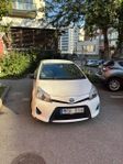 Toyota Yaris Hybrid e-CVT Life Euro 5 Vinterhjul Värmare