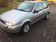 Ford Fiesta 3-dörrar 1.25 ( super fin )