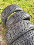 Suv däck dubbfria 18" 215/55/18 och 355/55/18 som nya