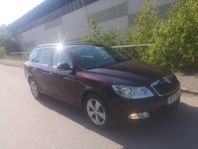 Skoda Octavia Kombi 1.6 TDI Elegance Euro 5