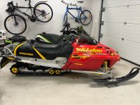 Fin Ski-Doo Renegade 600 -03