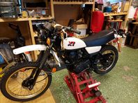 Yamaha XT250 