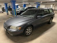 Volvo V70 2.5T Momentum Euro 4