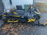 Ski-Doo Renegade Backcountry  800 e-tec *elstart -13