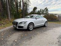 Audi Quattro TT Coupé 2.0 TDI S Line