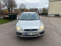 Ford Focus Sedan 1.6 Ti-VCT