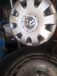 vinterdäck vw 195/165 R15 vinterdäck med fälg och navkapslar