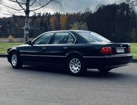 BMW 735 i Lågmilad entusiastbil