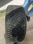 265/40-21  305/35-21 Michelin x-ice North dubb