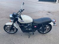 Triumph Bonneville 