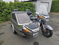 Suzuki Cavalcade med sidovagn