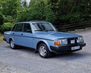 Volvo 244 2.3 Manual, Endast 13200 mil