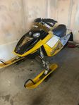 Skidoo rev 440/800 06 