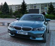 BMW 330e Luxury Line / Nyservad / Drag / HiFi / PDC 